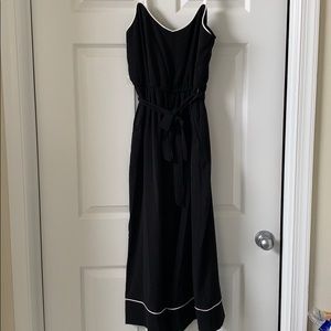 Black and white jumper